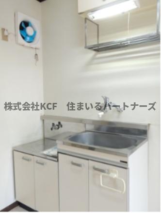 キッチン　コンパクトなキッチンで掃除もラクラク