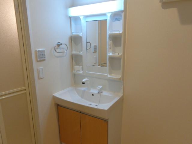 洗面設備　洗髪洗面化粧台