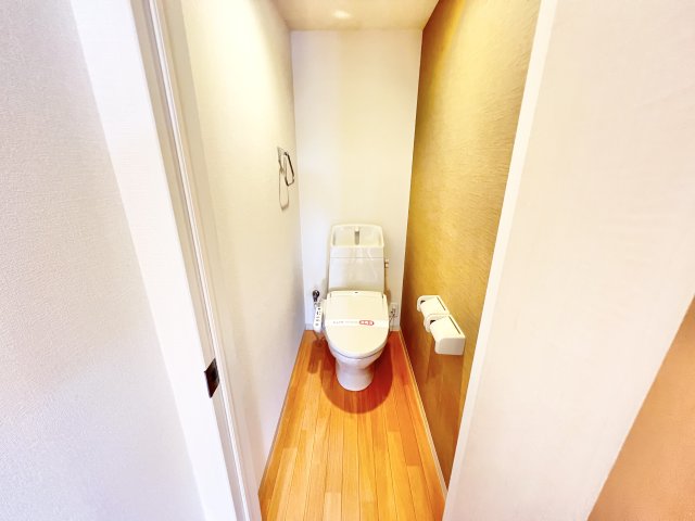トイレ　※別部屋参考写真