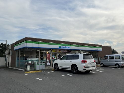 コンビニ　ファミリーマート いわさわ大日店（コンビニ）まで970m