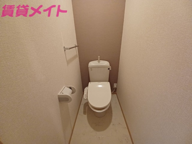 トイレ　同型参考写真
