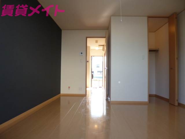 居室・リビング　同型参考写真