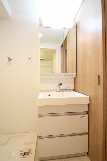 洗面設備　同物件別室です。