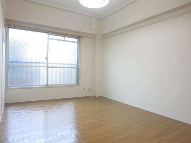 その他部屋・スペース　風通しの良いお部屋、収納もしっかりあります。