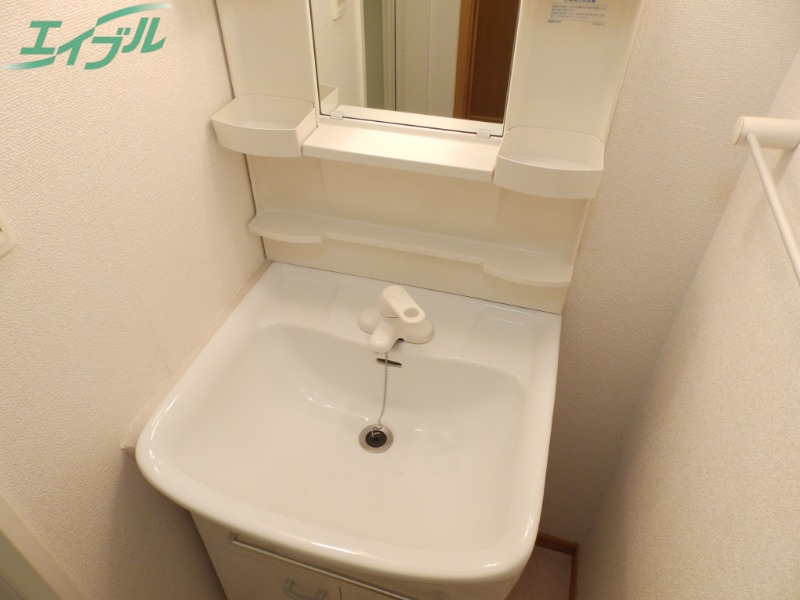 洗面設備　同型タイプの写真です。