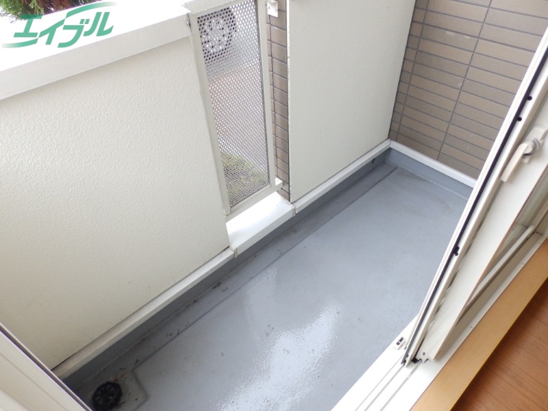 バルコニー　同型タイプの写真です。