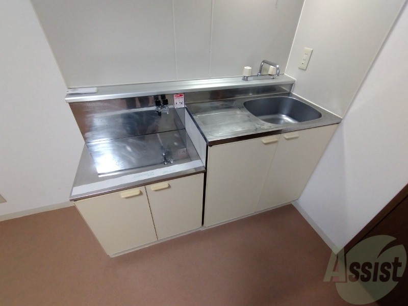 キッチン　キッチンはスペースも広々していて使いやすそうですよ！