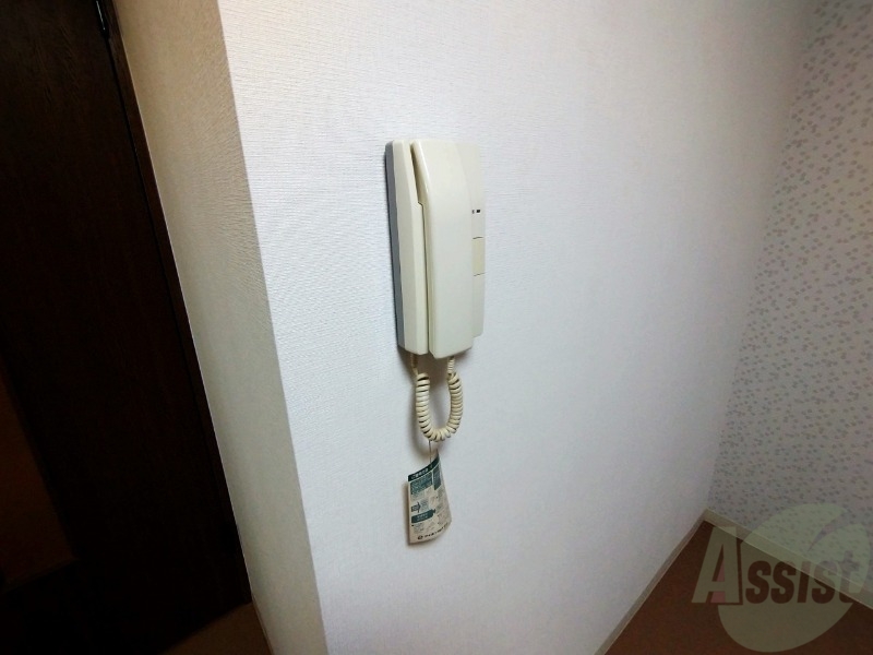 セキュリティ　インターホンは通話ができるので急な訪問があっても安心です。