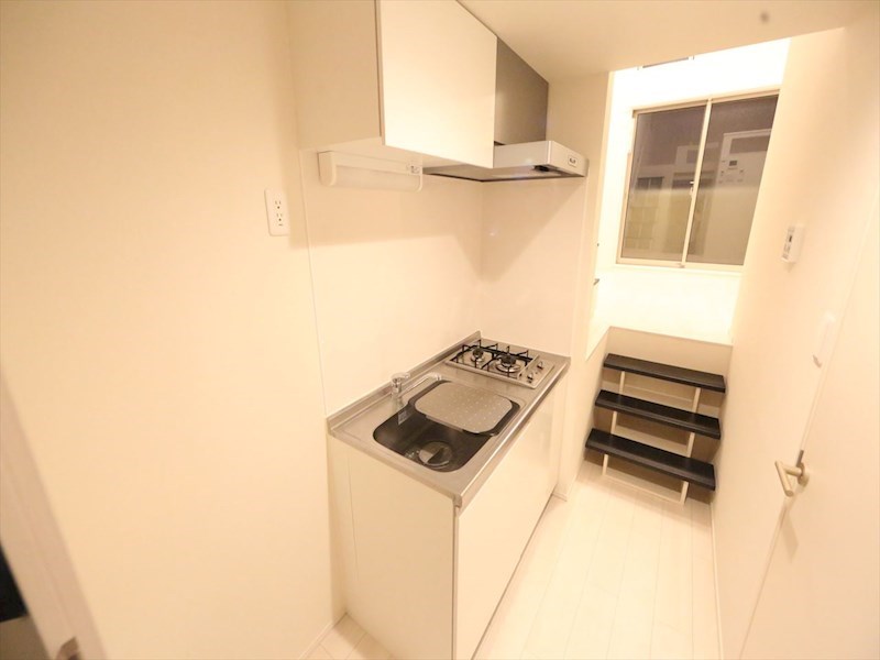 キッチン　システムキッチン（ガス2口コンロ付）