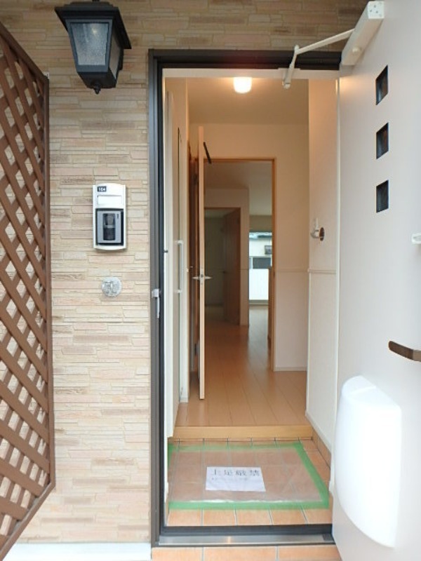 玄関　図面と現状に相違がある場合には現状を優先