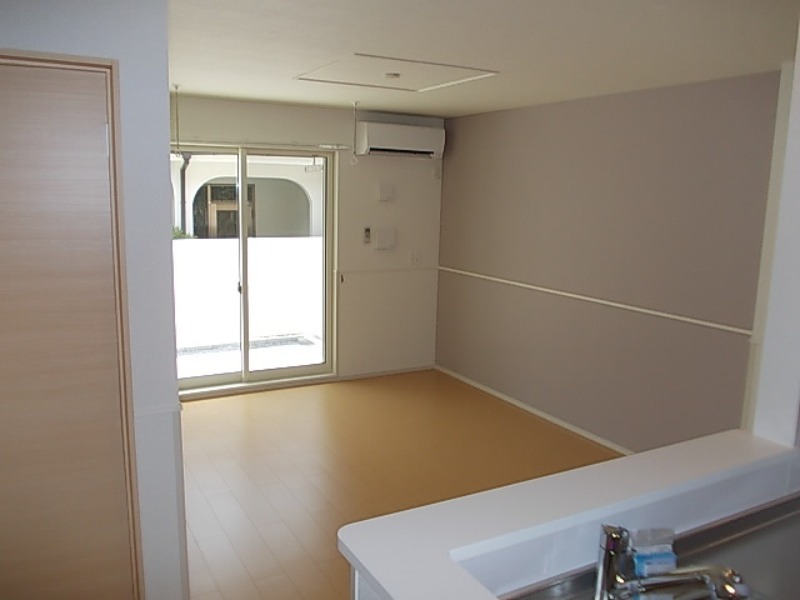 居室・リビング　図面と現状に相違がある場合には現状を優先