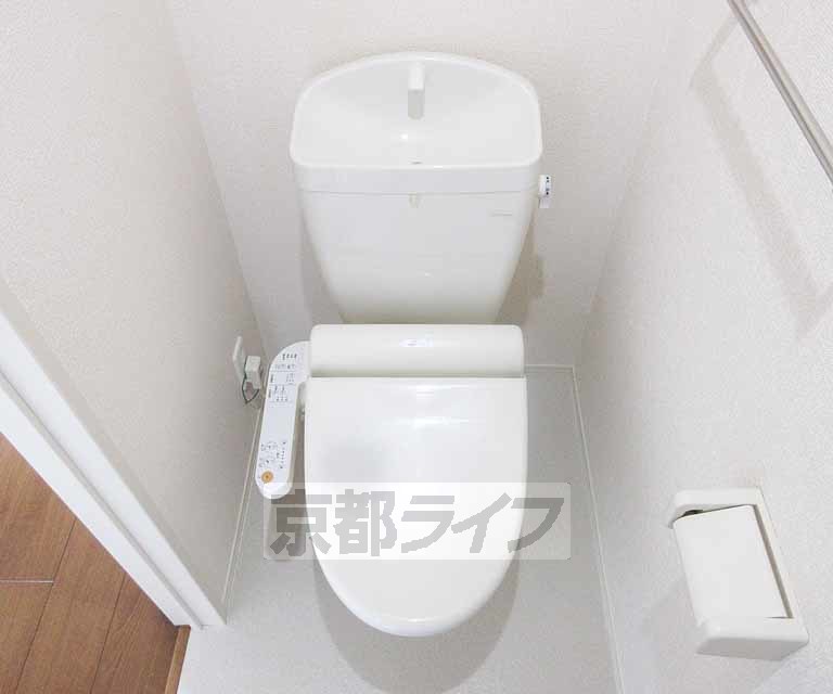 トイレ　ウォシュレット付きです！