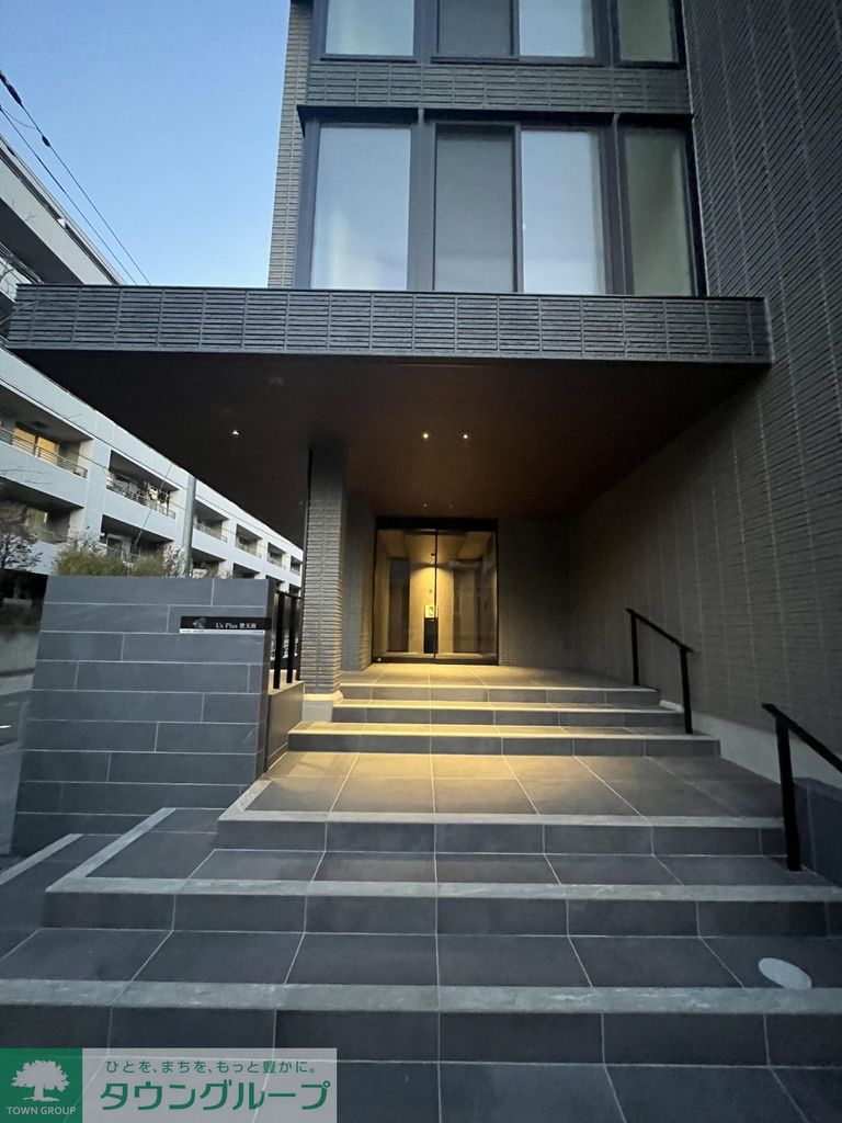 エントランス　エントランス