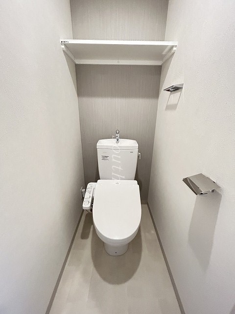 トイレ　ウォシュレット付きのトイレ