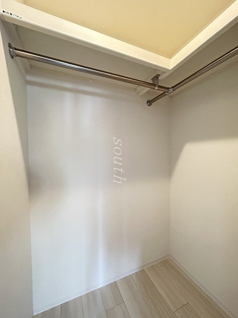 収納　ウォークインクローゼット