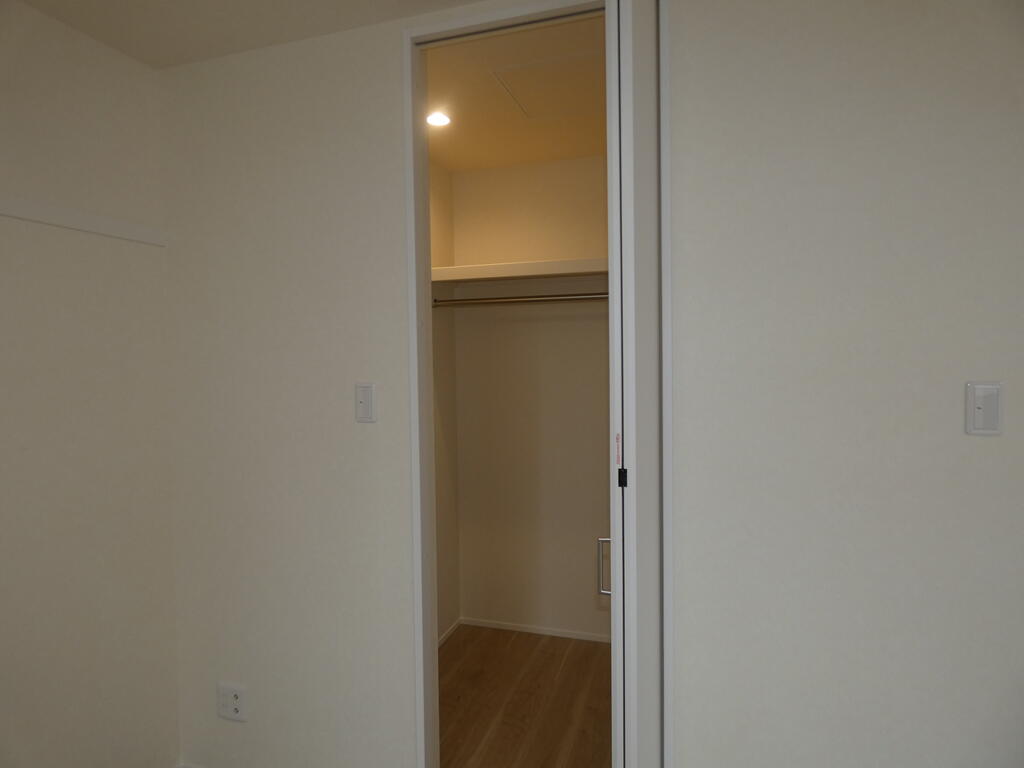 収納　ウォークインクローゼット