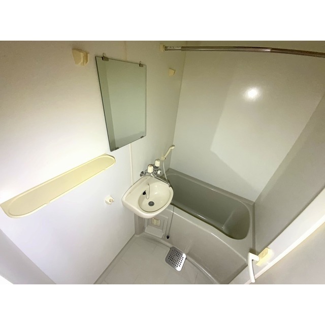 バス・シャワールーム　バス、洗面