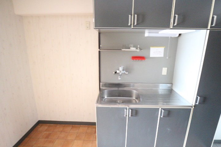 キッチン　収納豊富で使い勝手の良いキッチン。