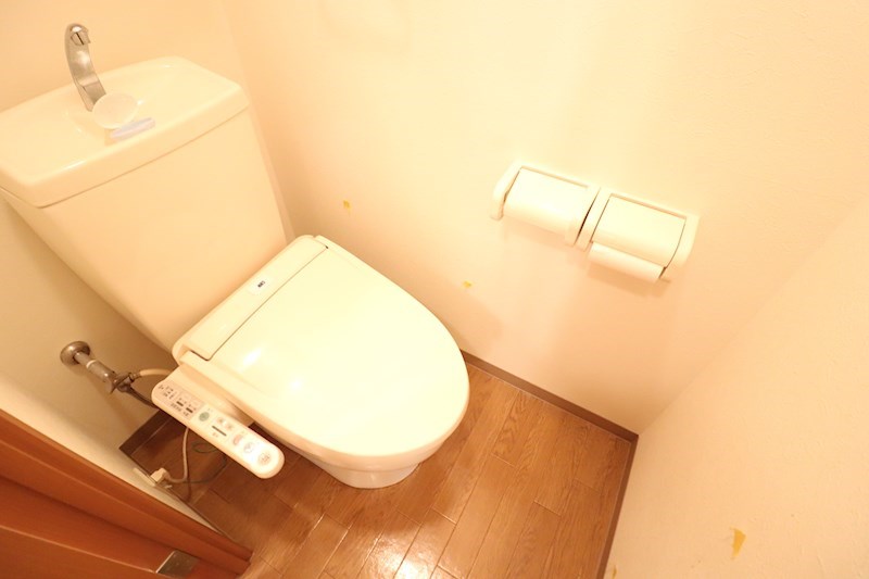 トイレ　同形タイプ