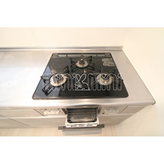 キッチン　新築物件の為、同施工会社建築物件