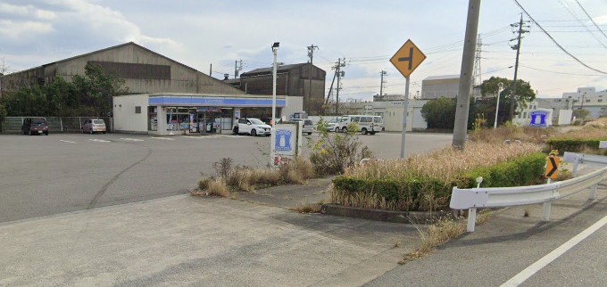 コンビニ　ローソン蒲郡工業団地店（コンビニ）まで462m