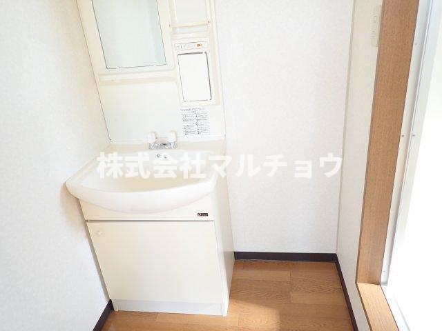 洗面設備　独立洗面化粧台付き