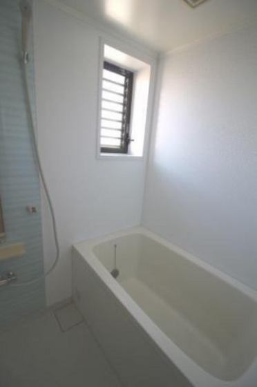 バス・シャワールーム　別号室写真です