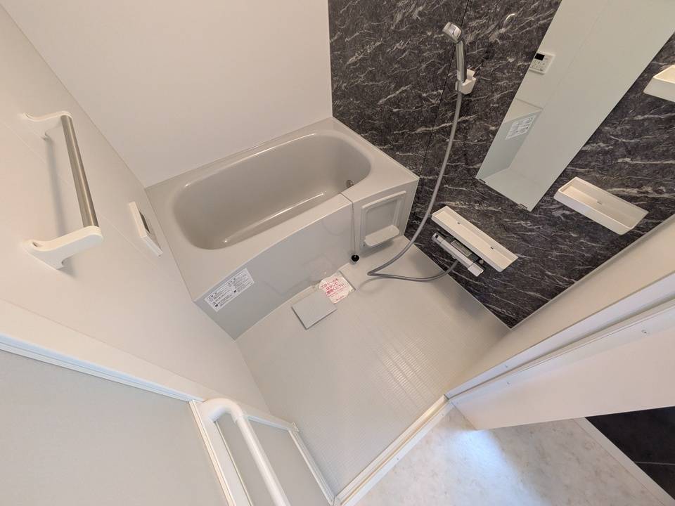 バス・シャワールーム　浴室