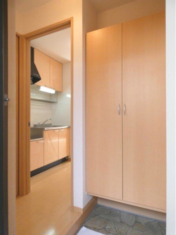 玄関　図面と現状に相違がある場合には現状を優先．．．