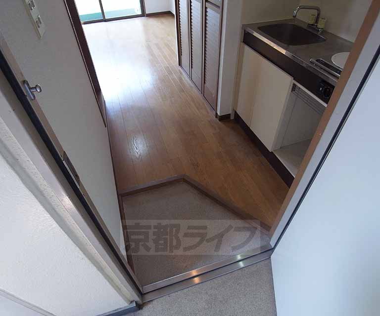 玄関　お問い合わせは京都ライフまで。