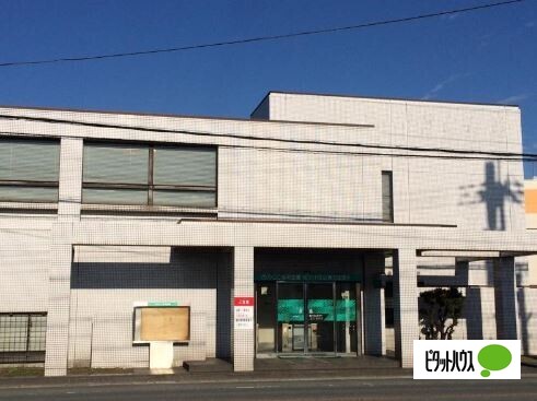 銀行　きのくに信用金庫紀の川支店（銀行）まで875m