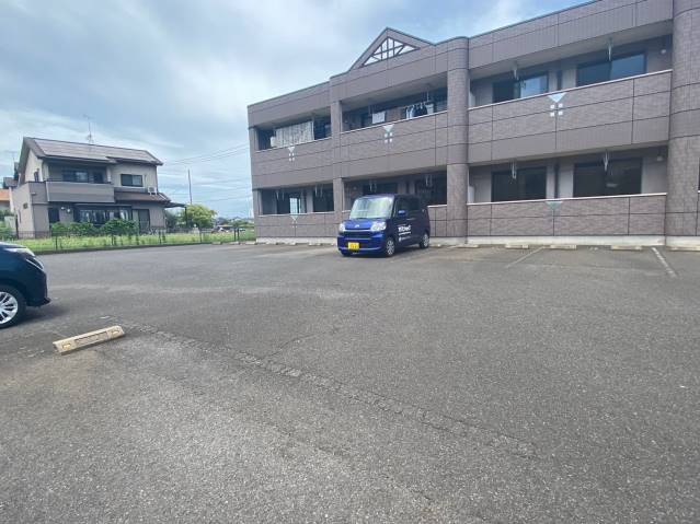 駐車場　エントランス