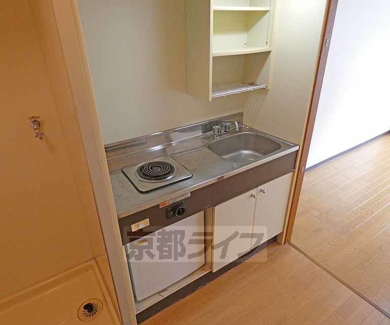 キッチン　１口コンロつきです。