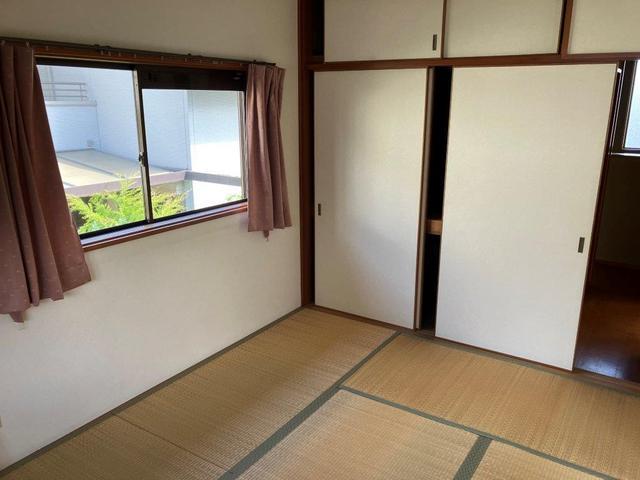 居室・リビング　２階和室