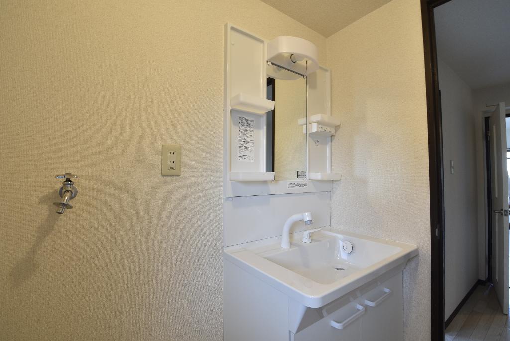 洗面設備　洗髪洗面化粧台