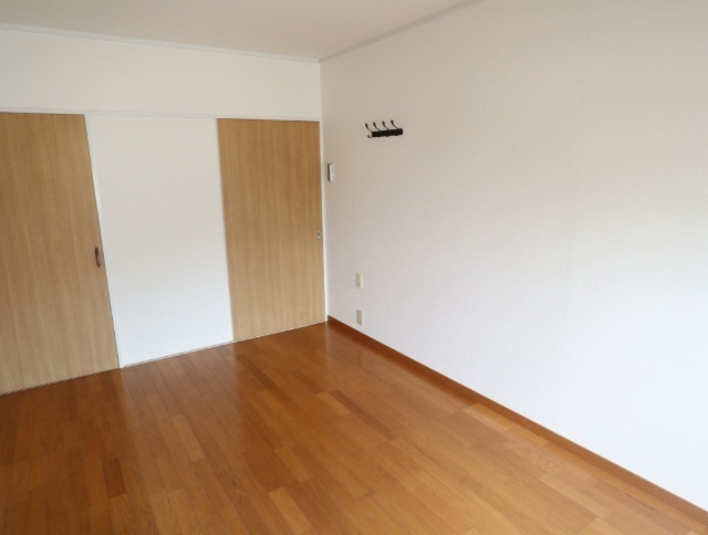 居室・リビング　※別号室の参考写真