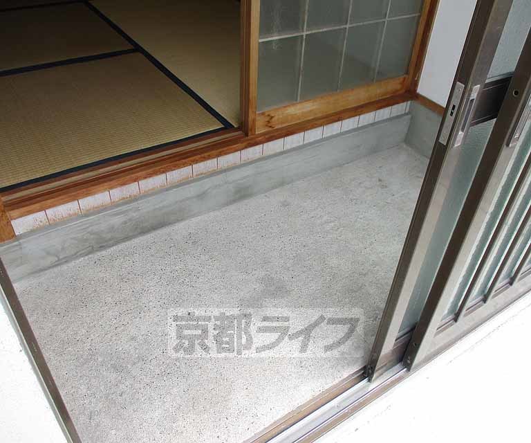 玄関　玄関です。