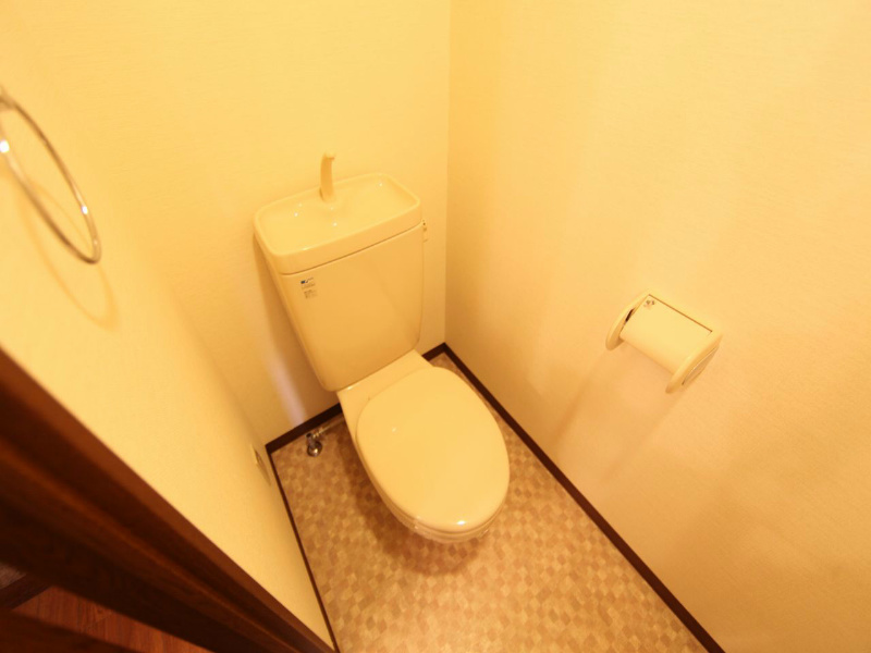 トイレ　洋式トイレ（温水洗浄便座設置可）