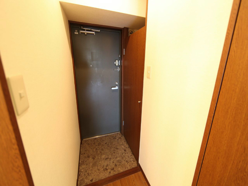 玄関　玄関　シューズボックス付　ダブルロック