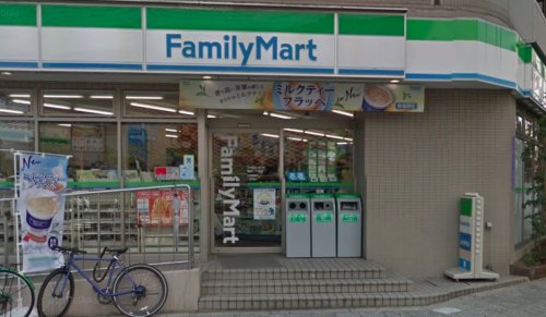 コンビニ　ファミリーマート 福島二丁目店（コンビニ）まで261m