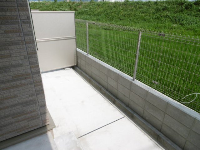 バルコニー　テラス