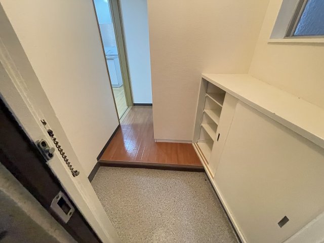 玄関　収納もある玄関です