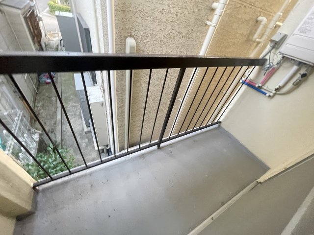 バルコニー　バルコニーからの眺めを楽しみながら食事をしませんか