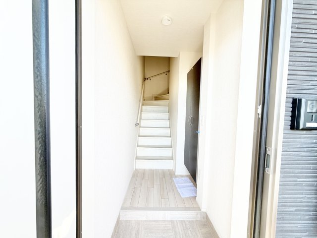 玄関　明るい玄関です