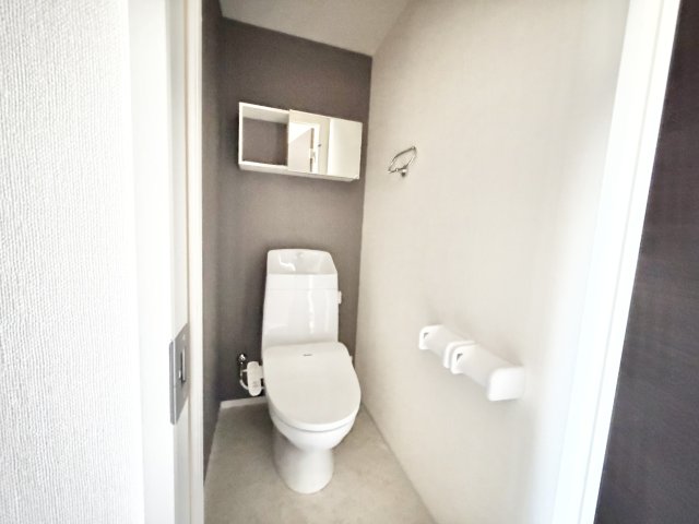 トイレ　清潔感のあるトイレです