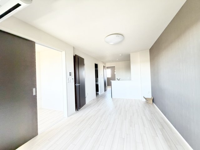 居室・リビング　ゆったりとした居間です