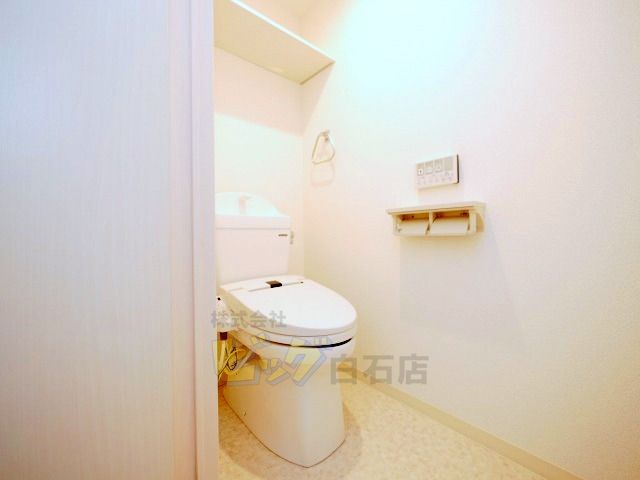 トイレ　ウォシュレット完備しています♪