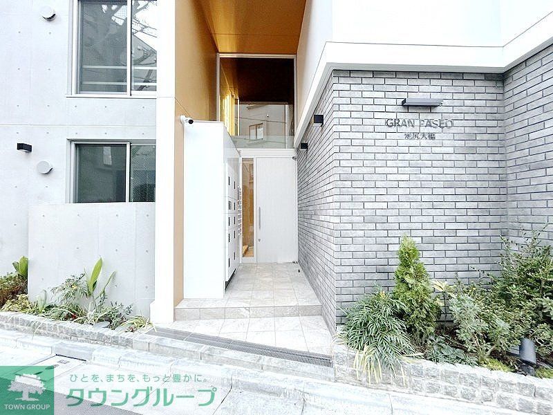 エントランス　部屋探しは株式会社　タウンハウジング　までお気軽にお問合せ…