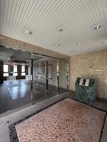 ロビー　オートロック完備♪