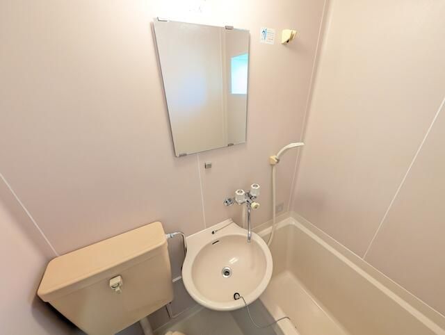 洗面設備　別号室参考写真(反転)